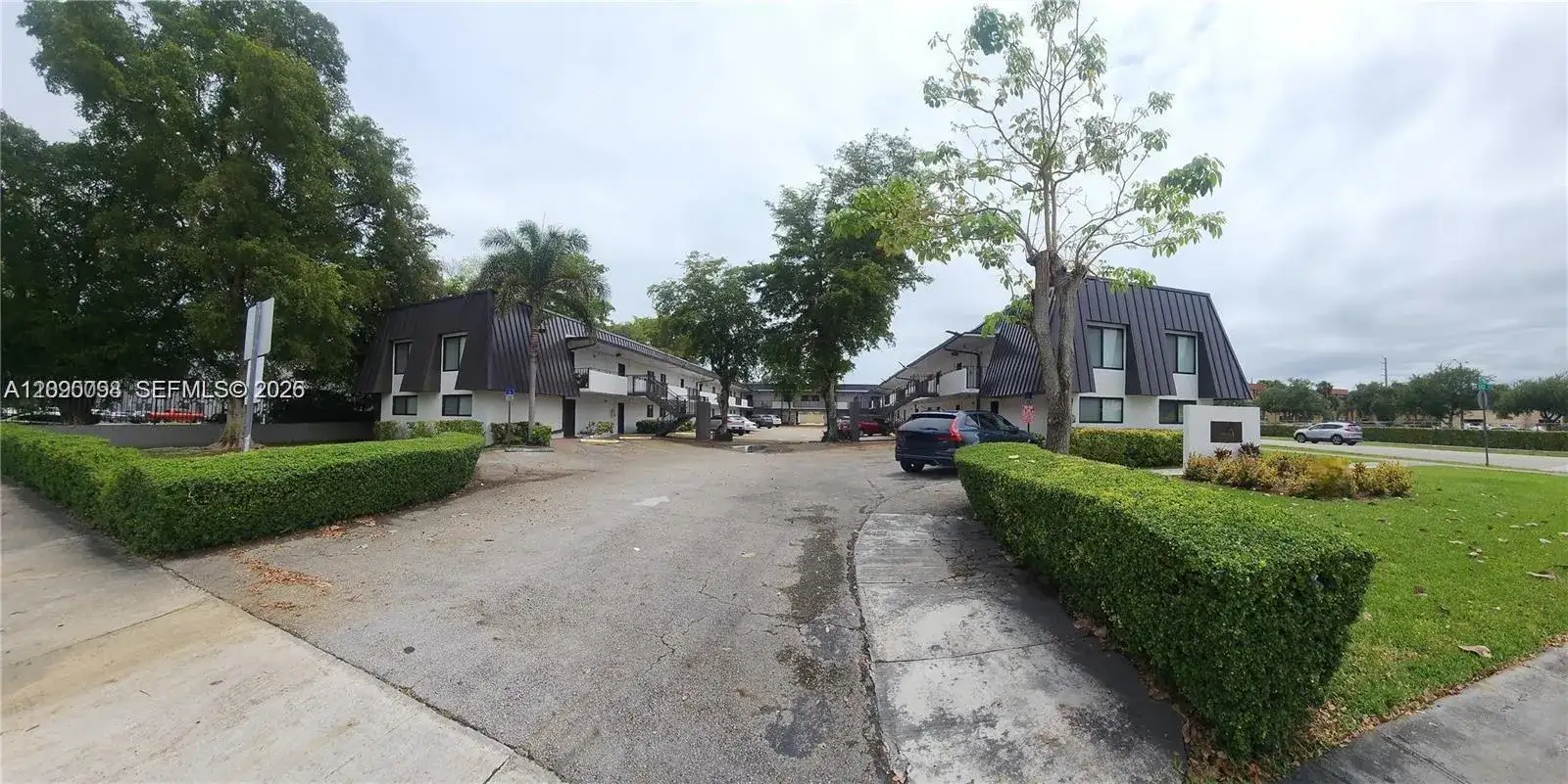 19600 SW 110th Ct # 112, Cutler Bay FL 33157 photo 3