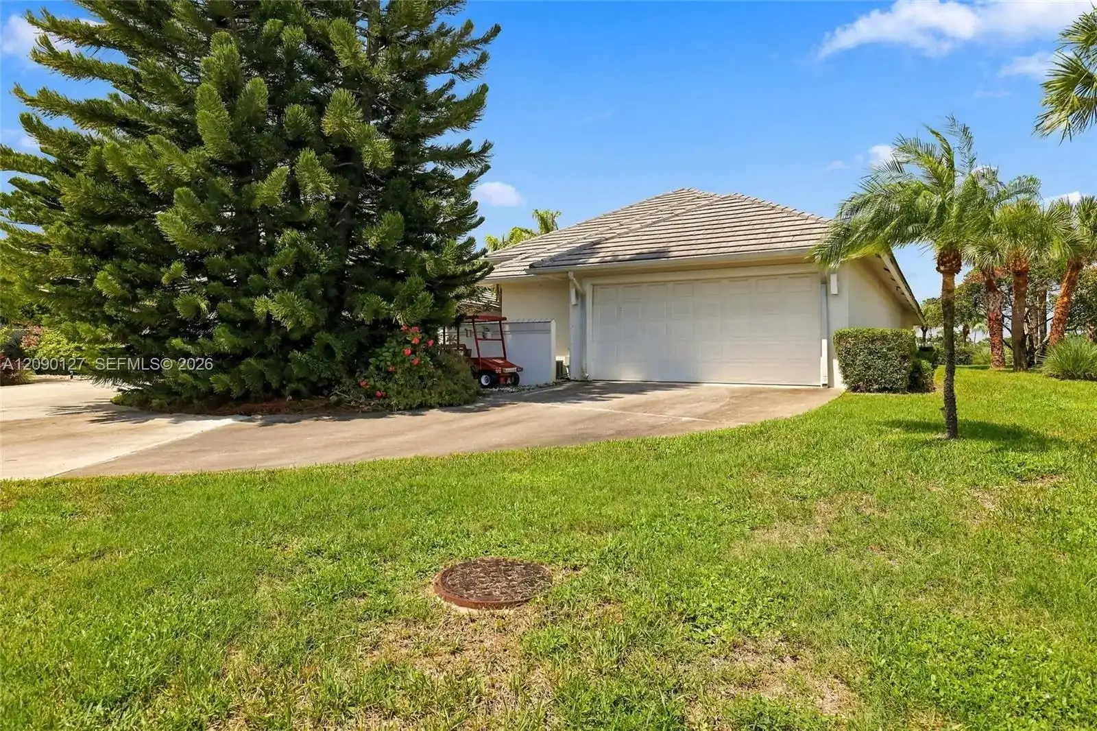 173 Orange Tree Dr, Atlantis FL 33462