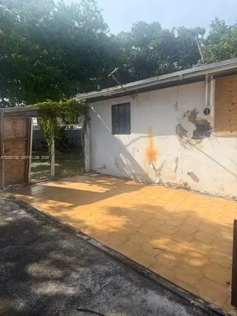 18410 NW 42nd Ave, Miami Gardens FL 33055 photo 5
