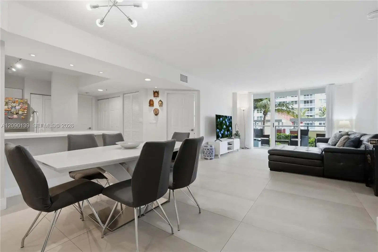 1155 Brickell Bay Dr # 704, Miami FL 33131