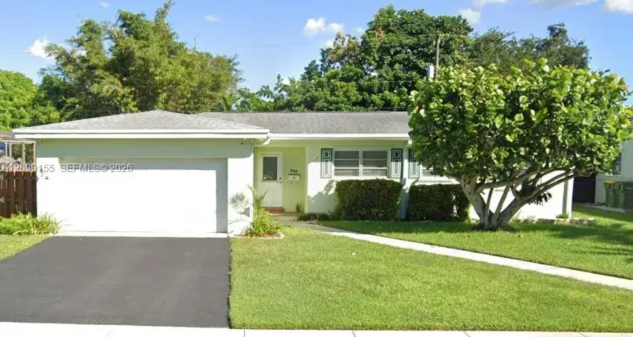 949 NW 9th St, Homestead FL 33030