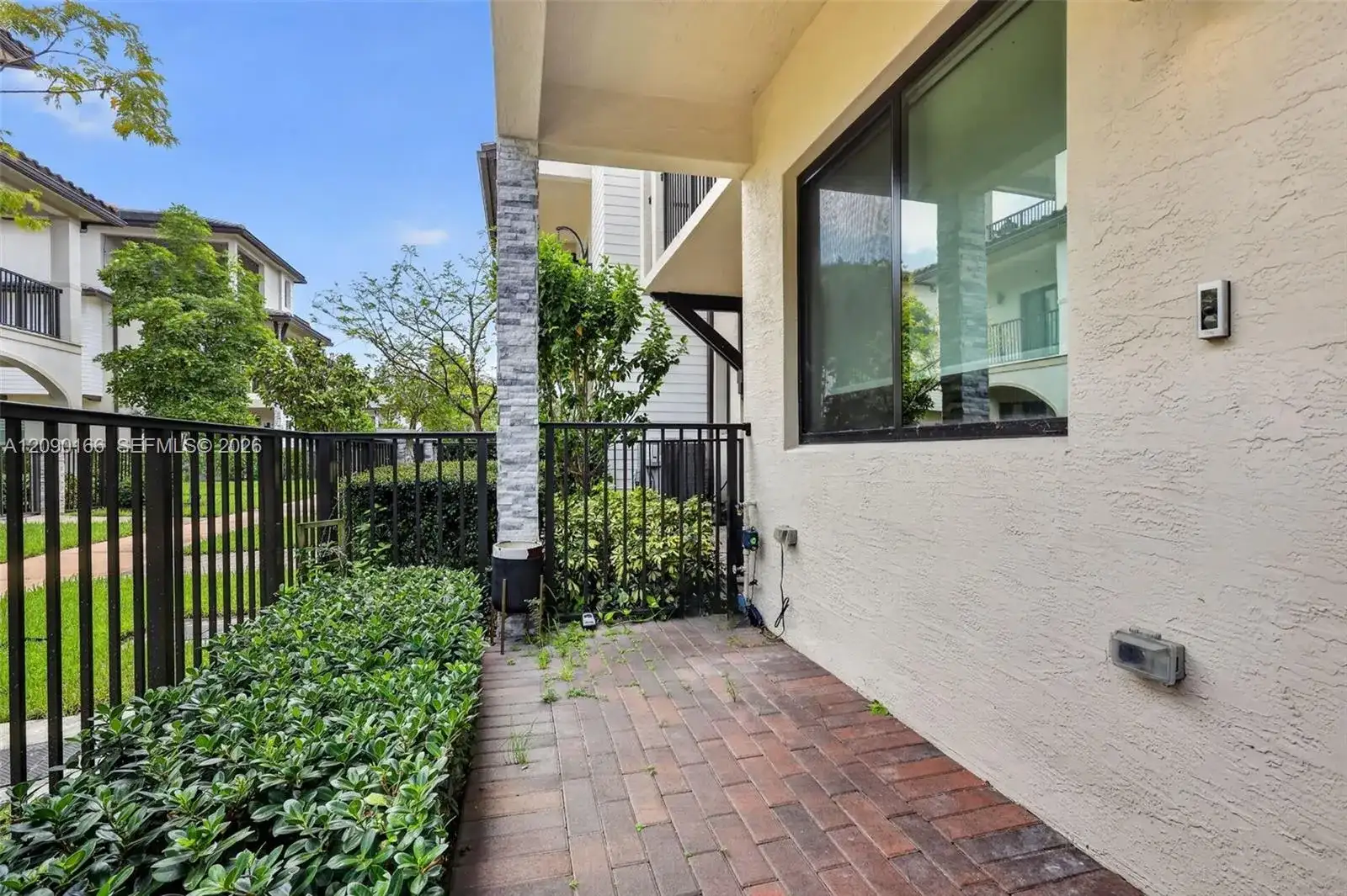 4540 NW 83rd Path, Doral FL 33166 photo 5