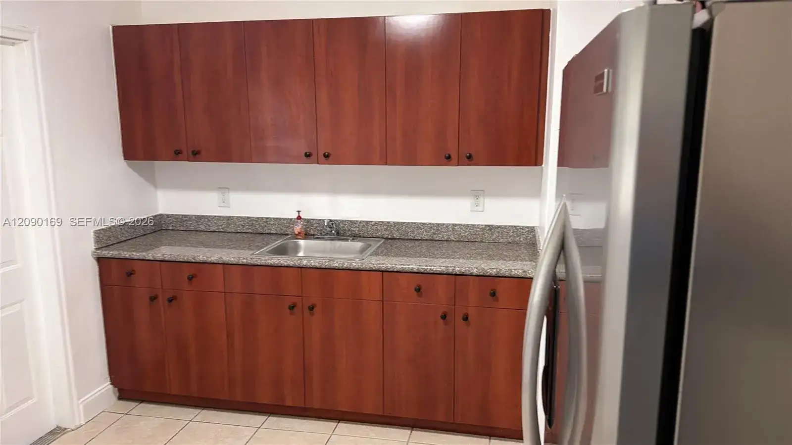 28 SW 8th St # 2, Hallandale Beach FL 33009 photo 3