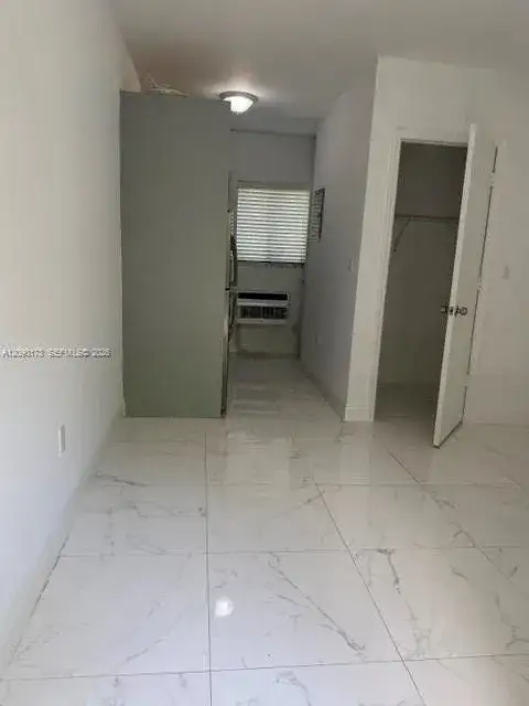 625 SW 5th Ave # 8, Miami FL 33130 photo 2
