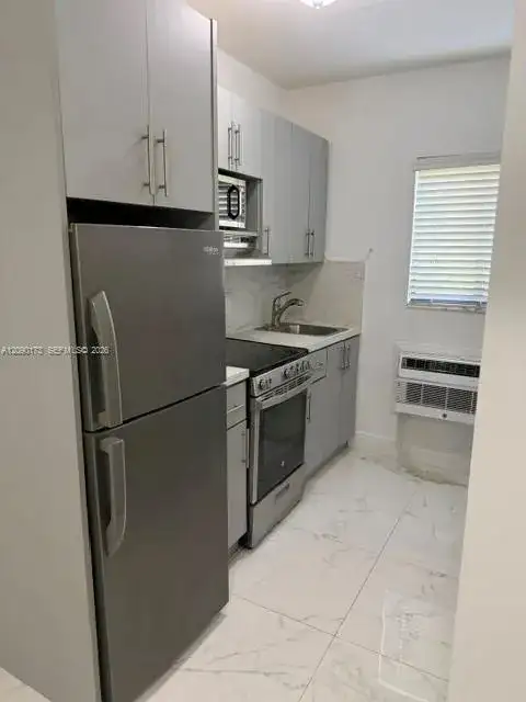 625 SW 5th Ave # 8, Miami FL 33130 photo 5