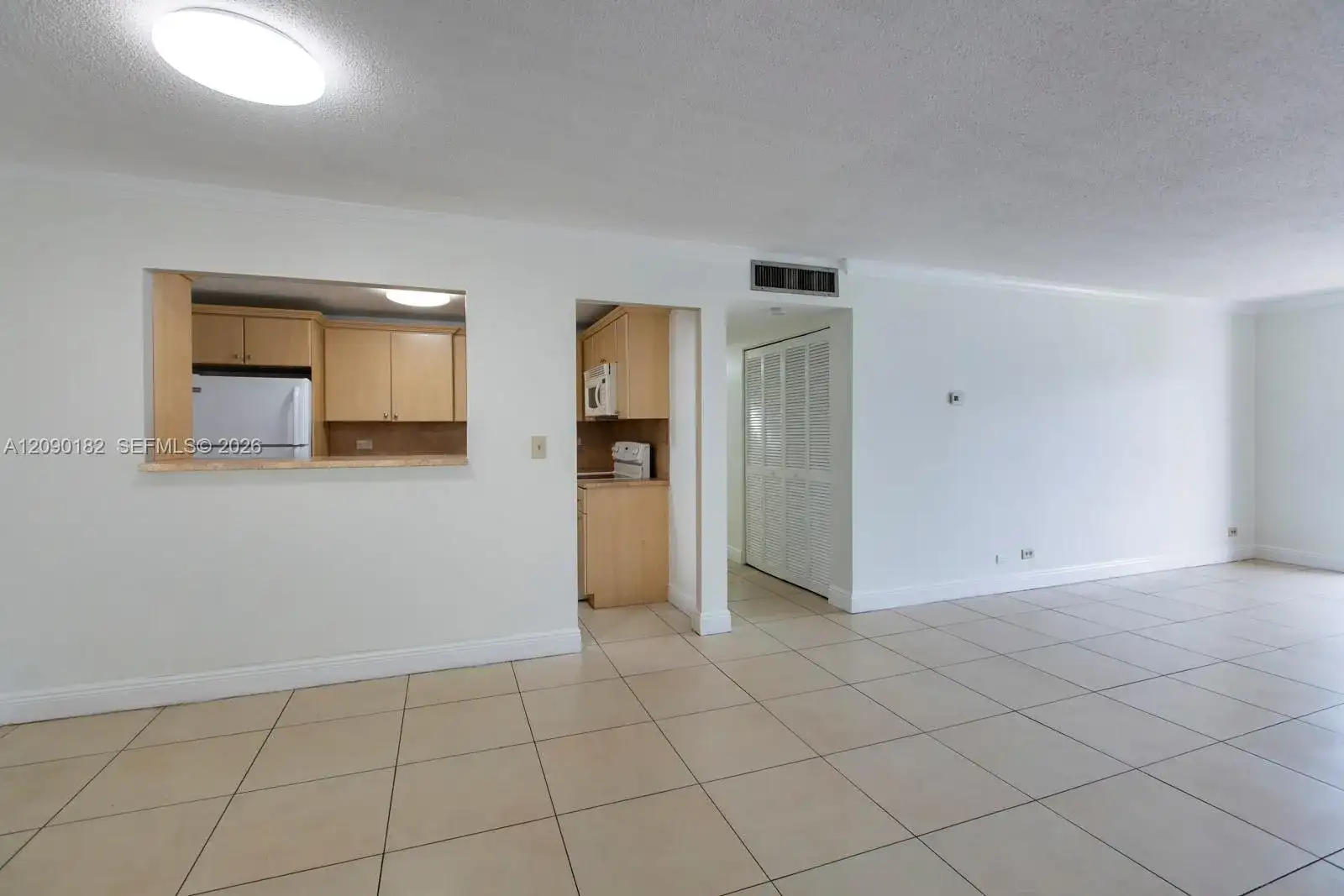 8107 SW 72nd Ave # 302E, Miami FL 33143 photo 3