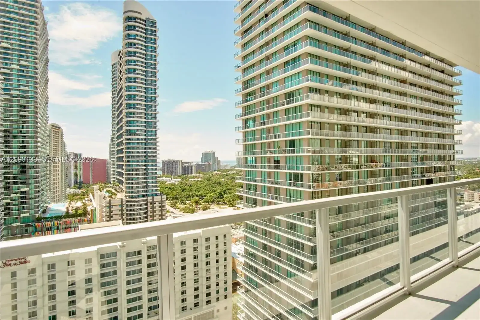 1111 SW 1st Ave, Miami FL 33130 photo 3