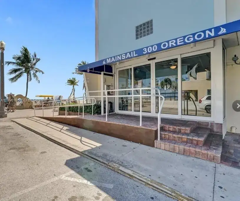 300 Oregon St # 204, Hollywood FL 33019 photo 3
