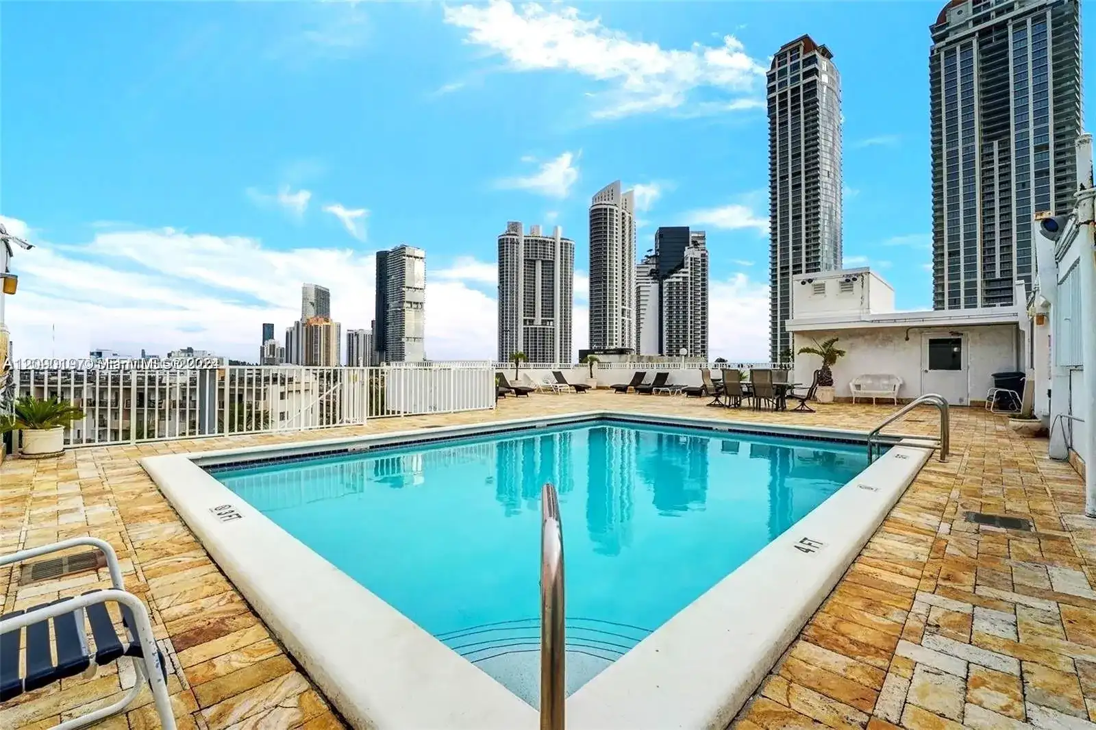 17800 Atlantic Blvd # 307, Sunny Isles Beach FL 33160 photo 4