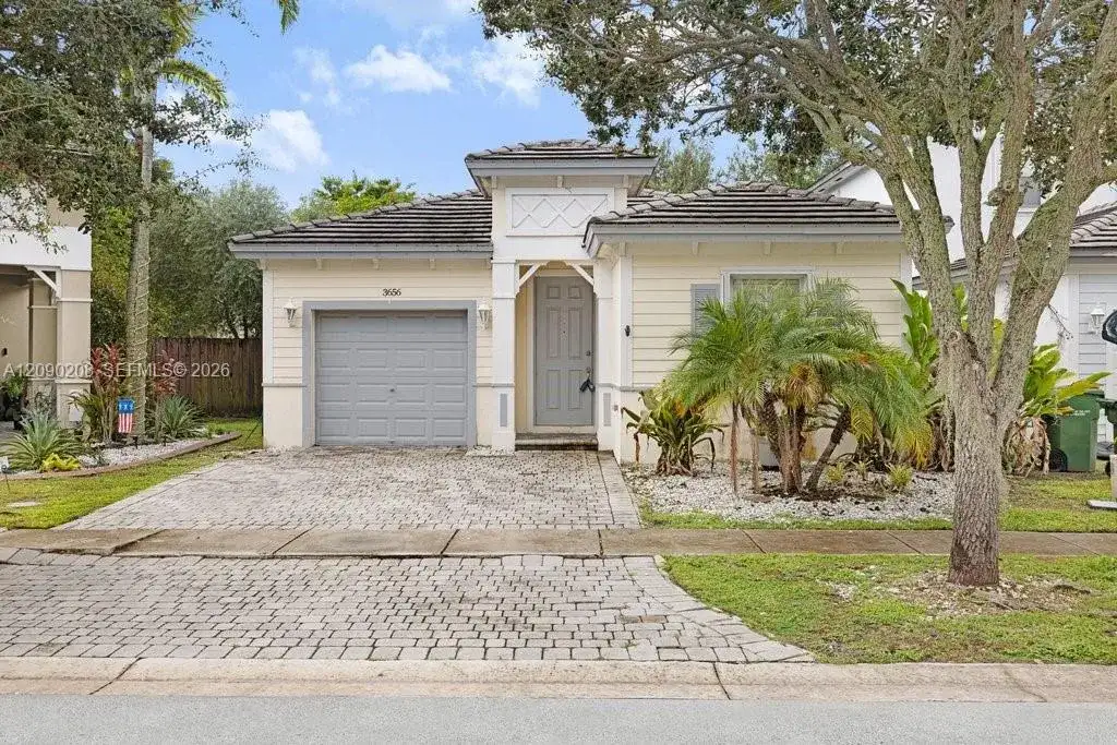 3656 NE 3rd Ct, Homestead FL 33033 photo 5