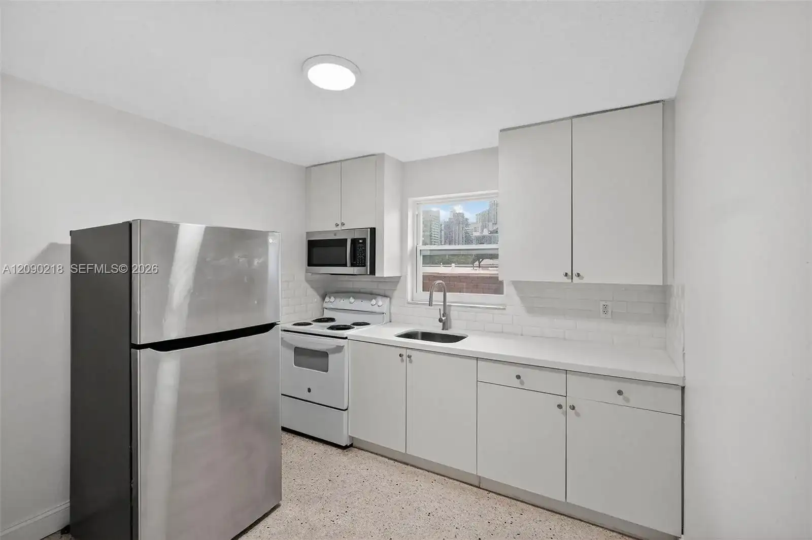 458 SW 9th St # 2, Miami FL 33130