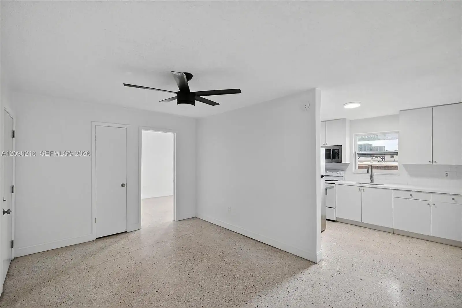 458 SW 9th St # 2, Miami FL 33130 photo 2