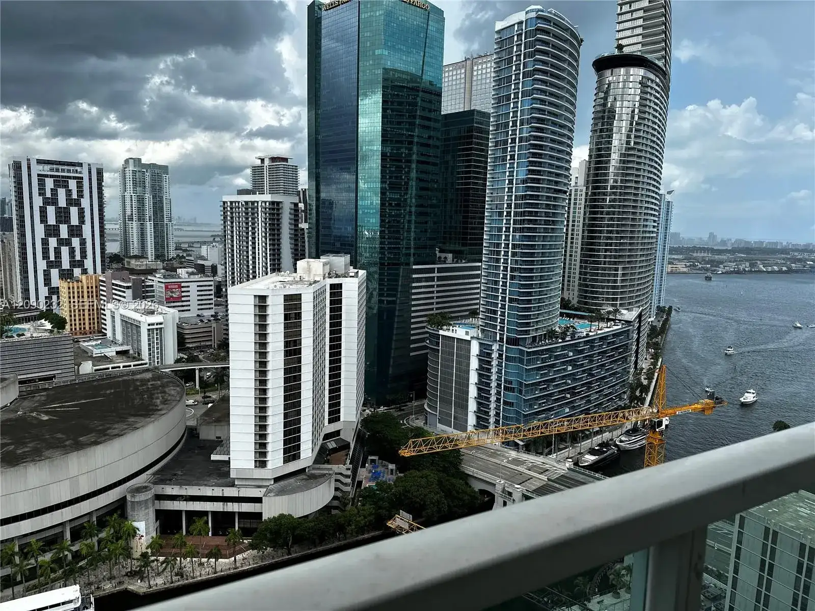 41 SE 5th St # 1803, Miami FL 33131 photo 3