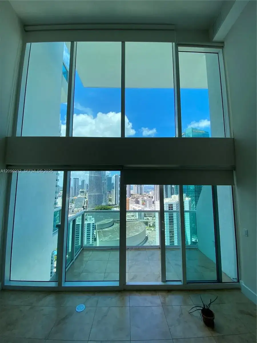 41 SE 5th St # 1803, Miami FL 33131 photo 4