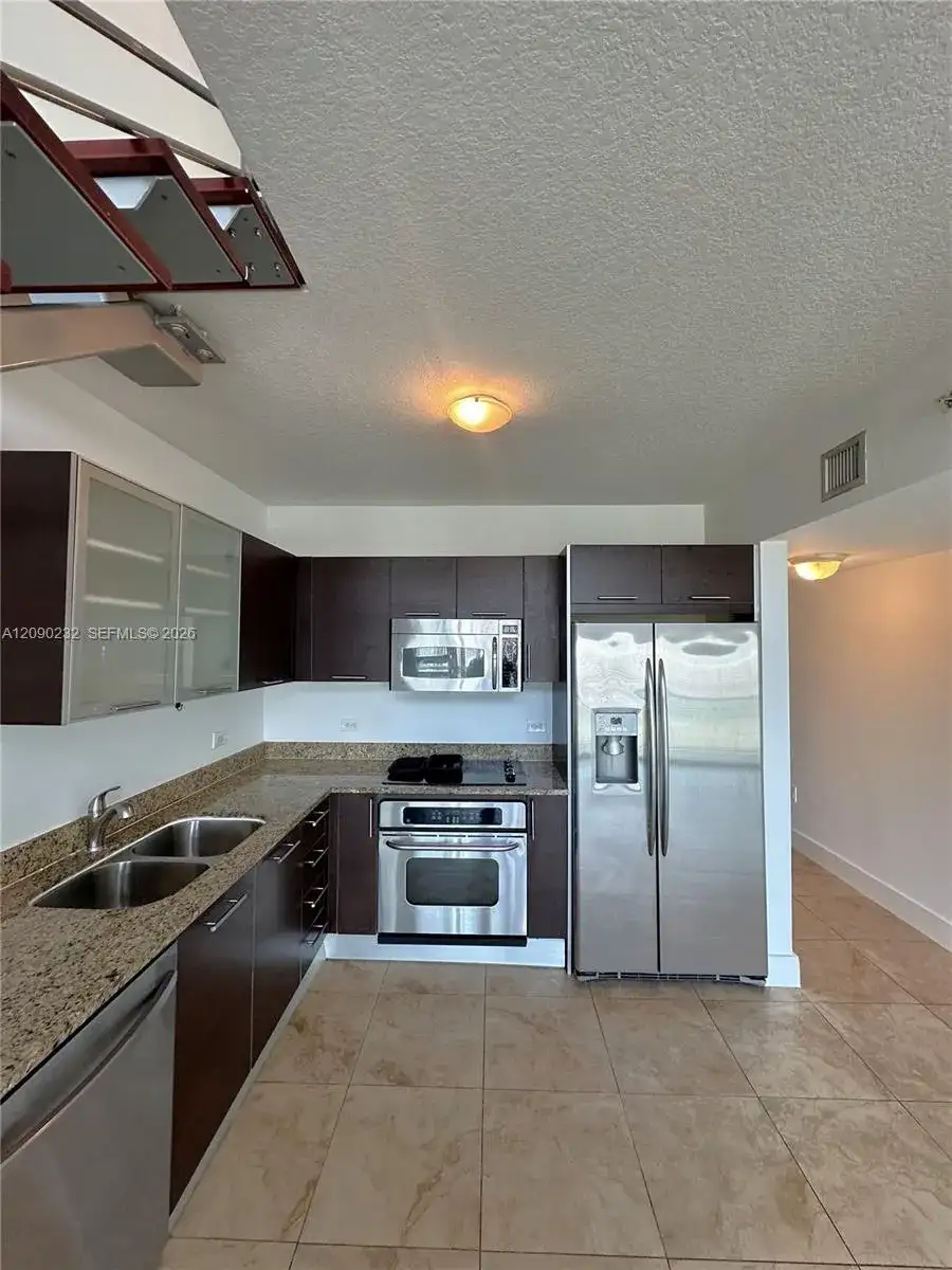 41 SE 5th St # 1803, Miami FL 33131 photo 5