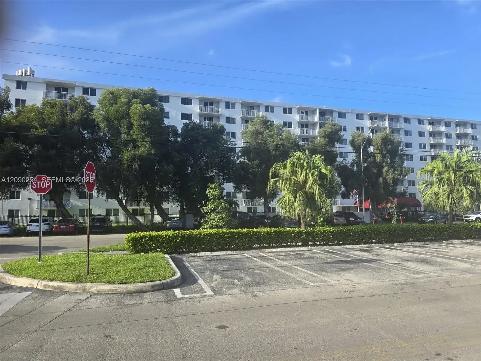 1251 NE 108th St # 718, Miami FL 33161