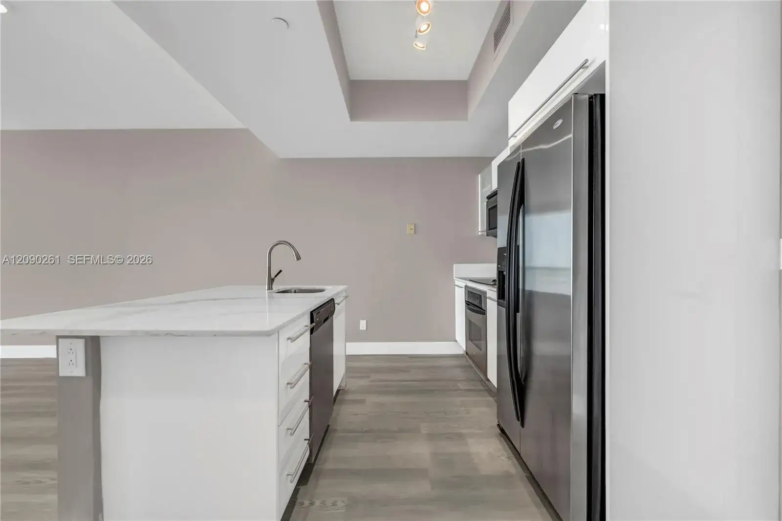 888 Biscayne Blvd # 1710, Miami FL 33132 photo 2