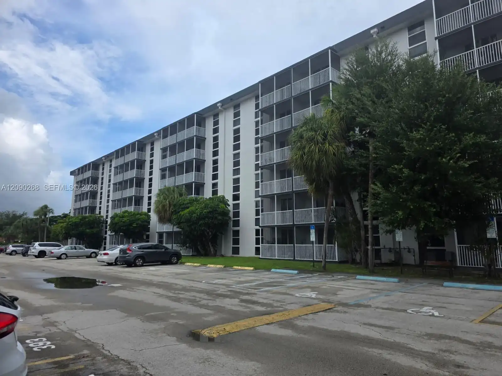 16950 W Dixie Hwy B225 Hwy # 225, North Miami Beach FL 33160