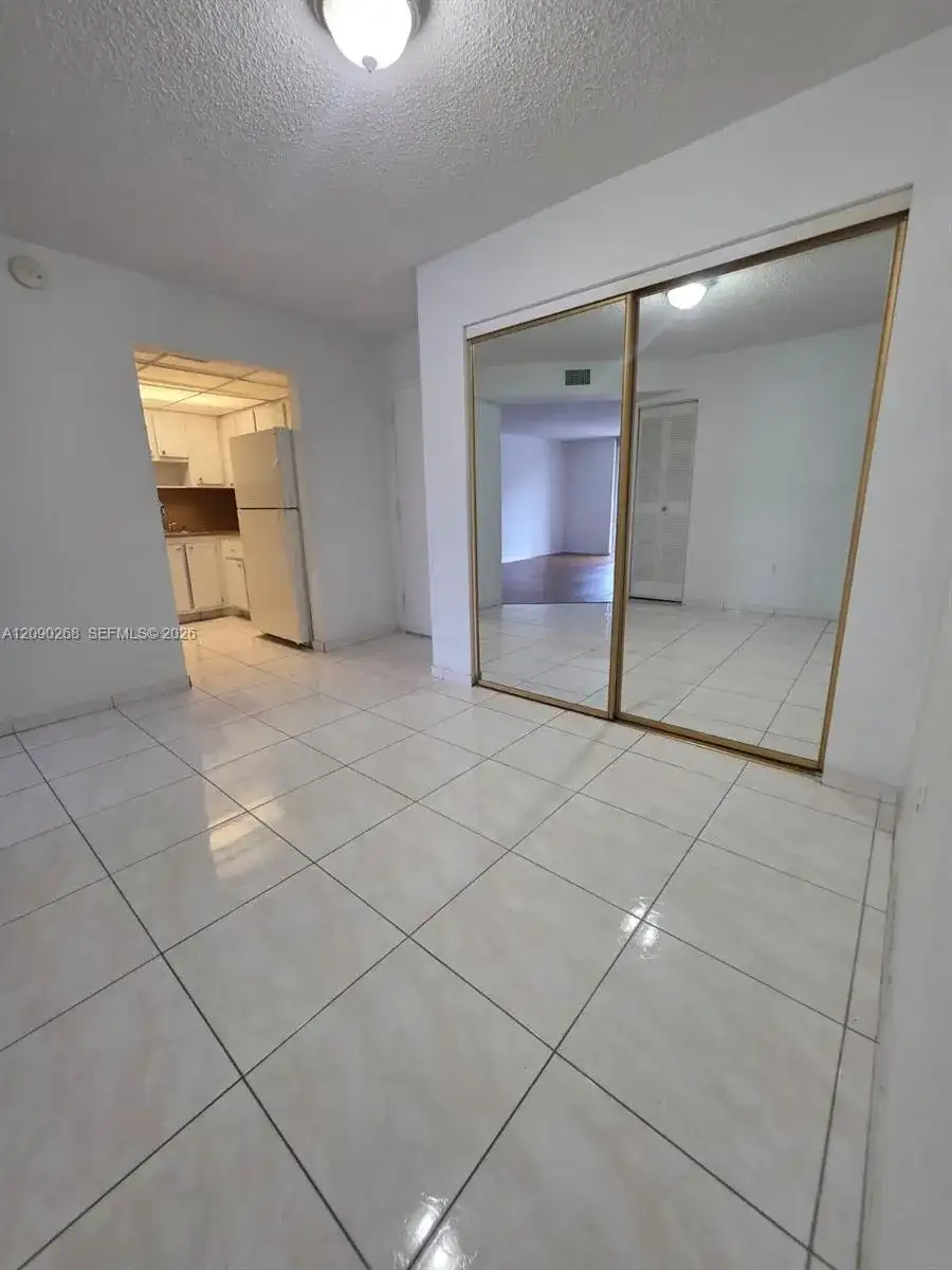 16950 W Dixie Hwy B225 Hwy # 225, North Miami Beach FL 33160 photo 3