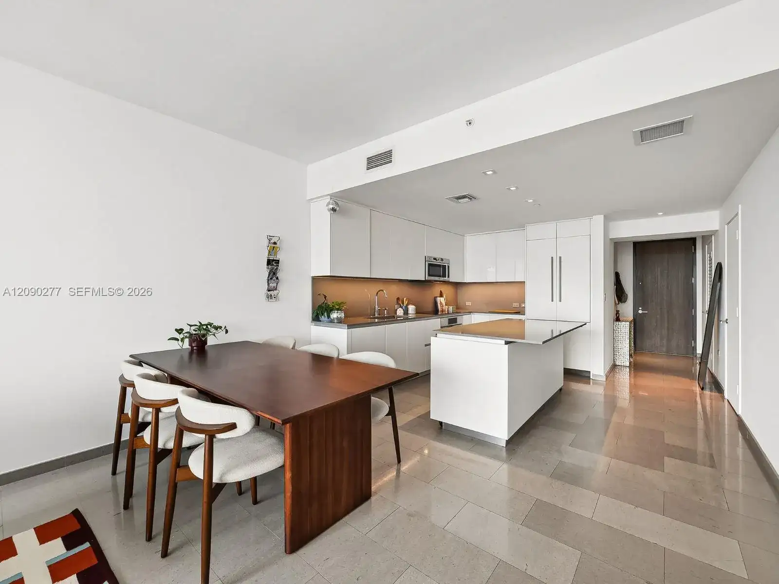88 SW 7th St # 2506, Miami FL 33130 photo 5