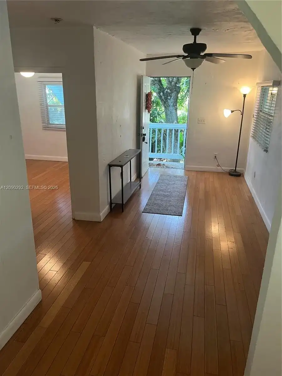 2967 SW 21st St # G, Miami FL 33145