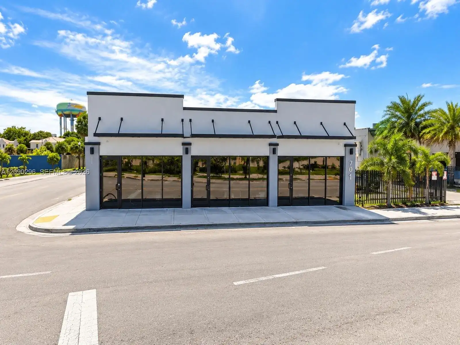 701 N Andrews Ave, Fort Lauderdale FL 33311 photo 2