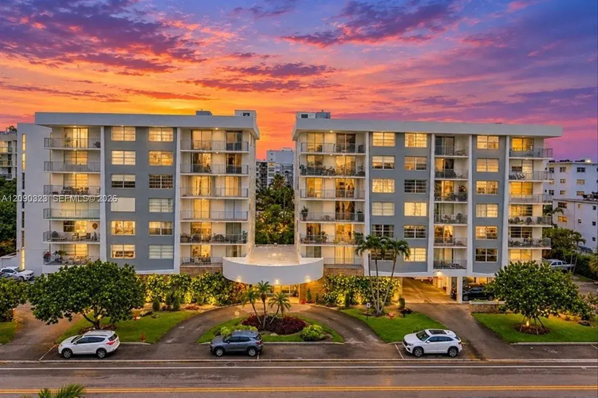 1050 93rd St # 3G, Bay Harbor Islands FL 33154