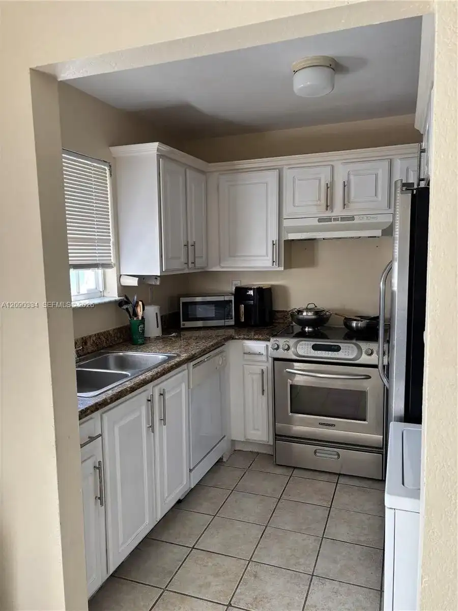 2088 NE 167th St # 2, North Miami Beach FL 33162