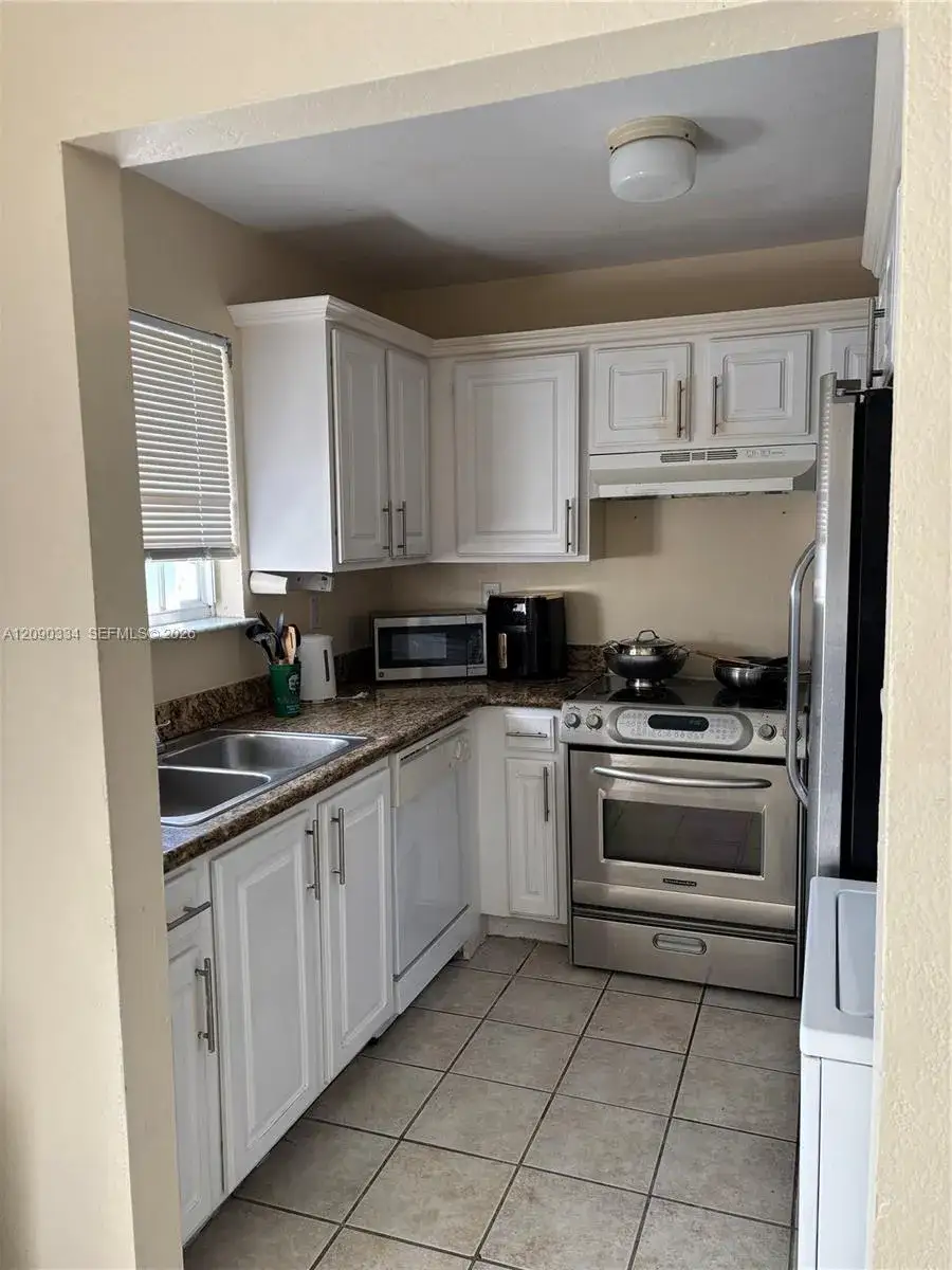 2088 NE 167th St # 2, North Miami Beach FL 33162