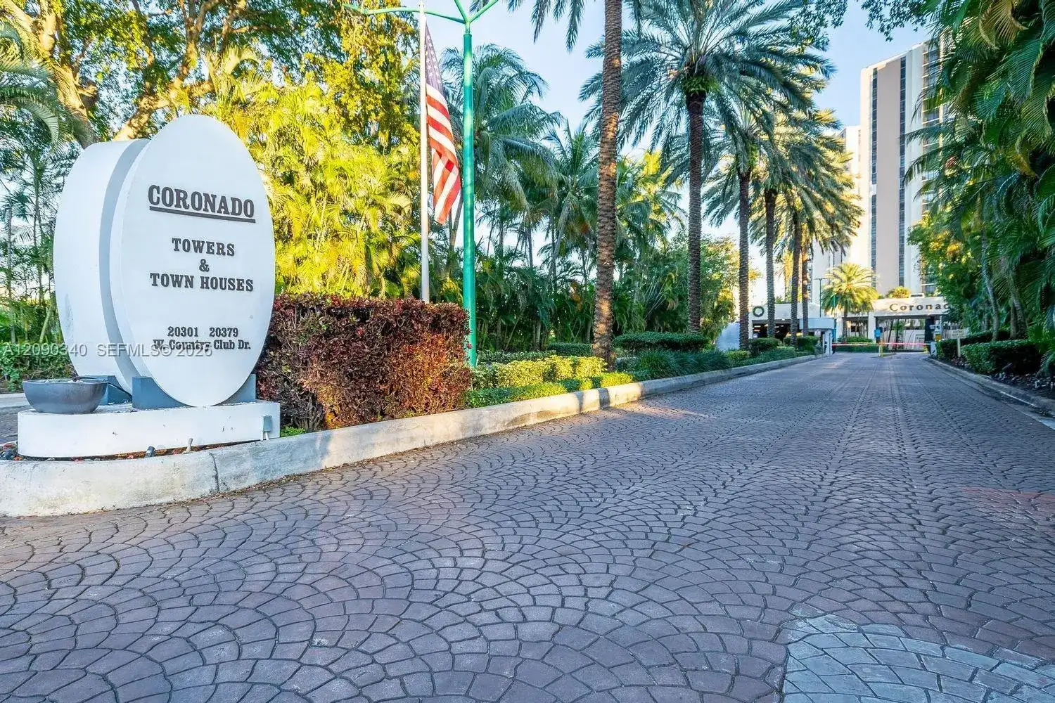 20335 W Country Club Dr # 1702, Aventura FL 33180 photo 5