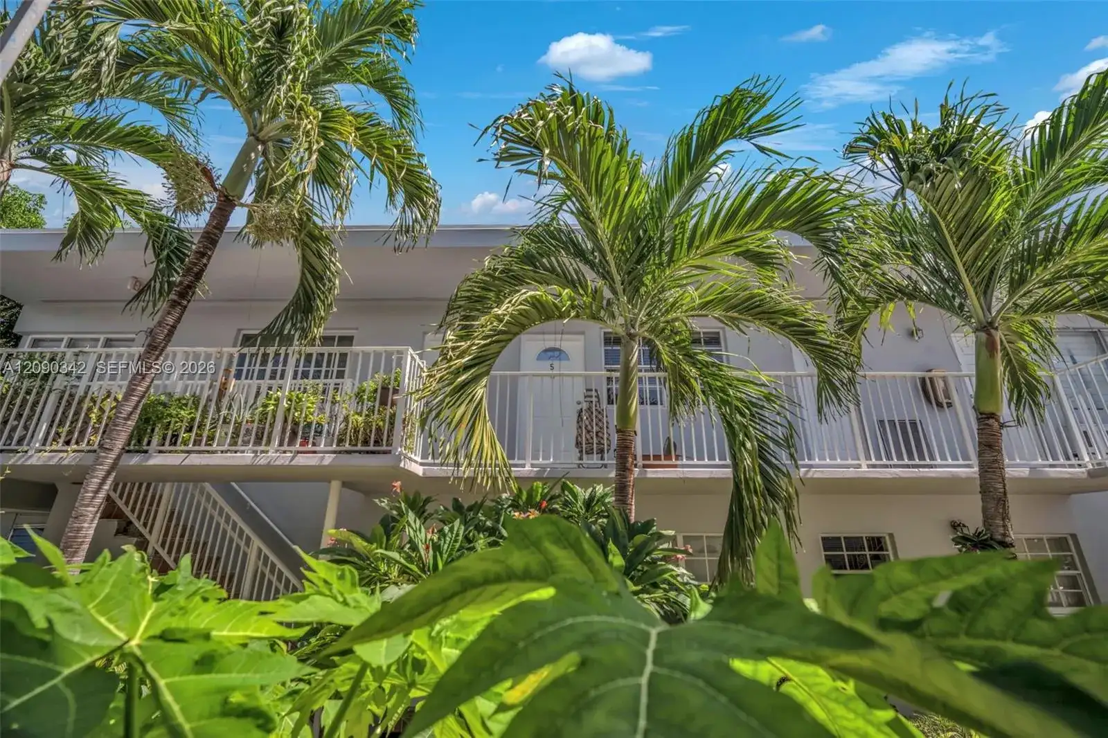 8010 Tatum Waterway Dr # 5, Miami Beach FL 33141 photo 4