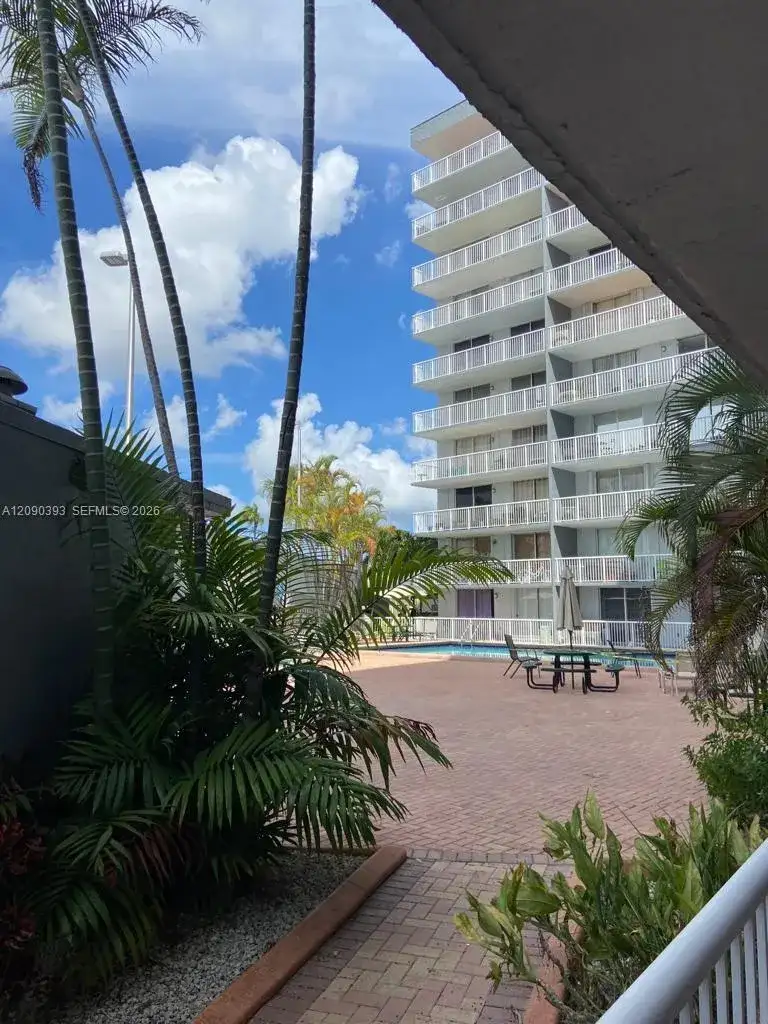 1800 NW 24th Ave # 614, Miami FL 33125 photo 3