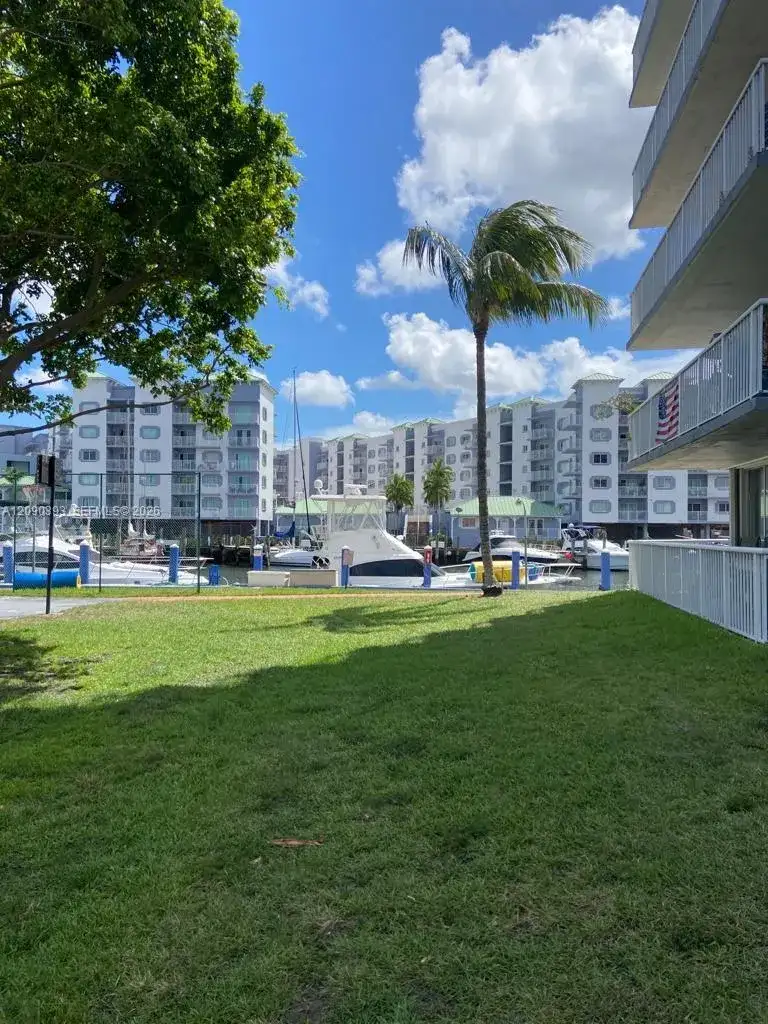 1800 NW 24th Ave # 614, Miami FL 33125 photo 4