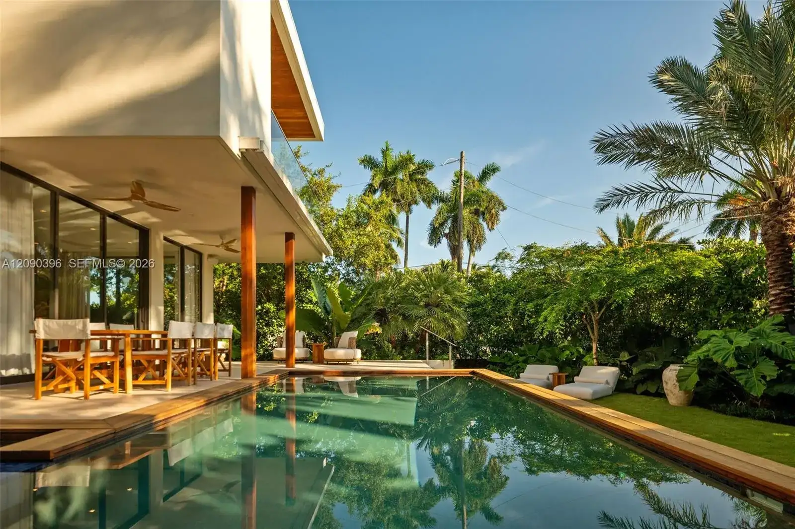 5701 N Bay Rd, Miami Beach FL 33140 photo 2