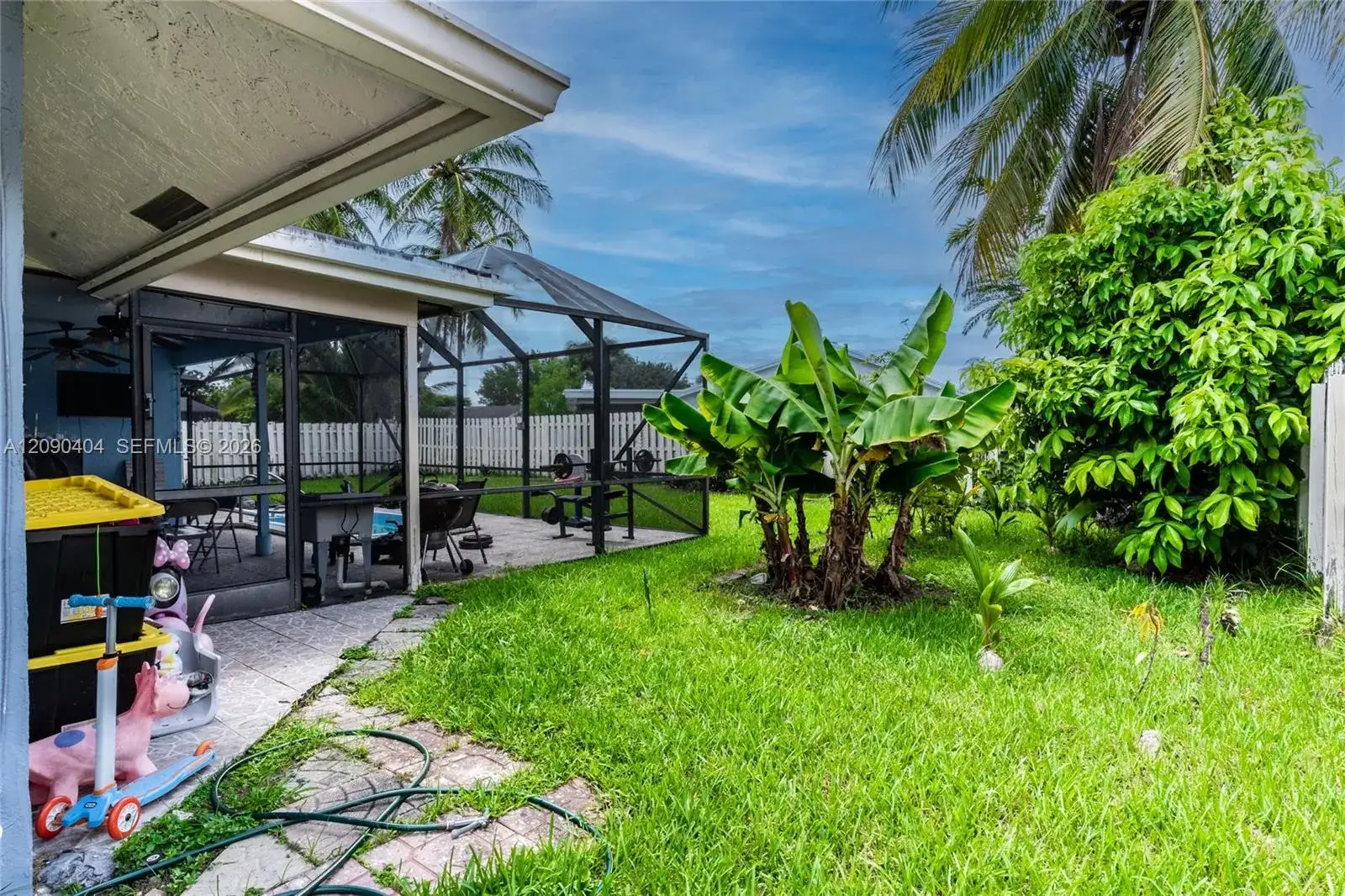 6990 NW 23rd St, Margate FL 33063 photo 2