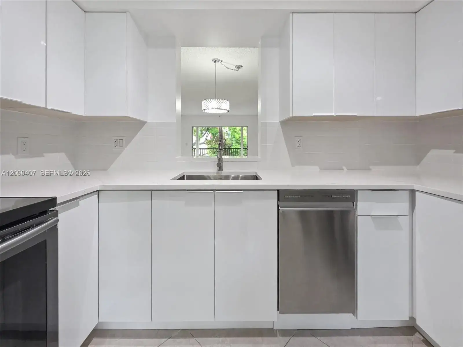 2212 S Cypress Bend Dr # 301, Pompano Beach FL 33069