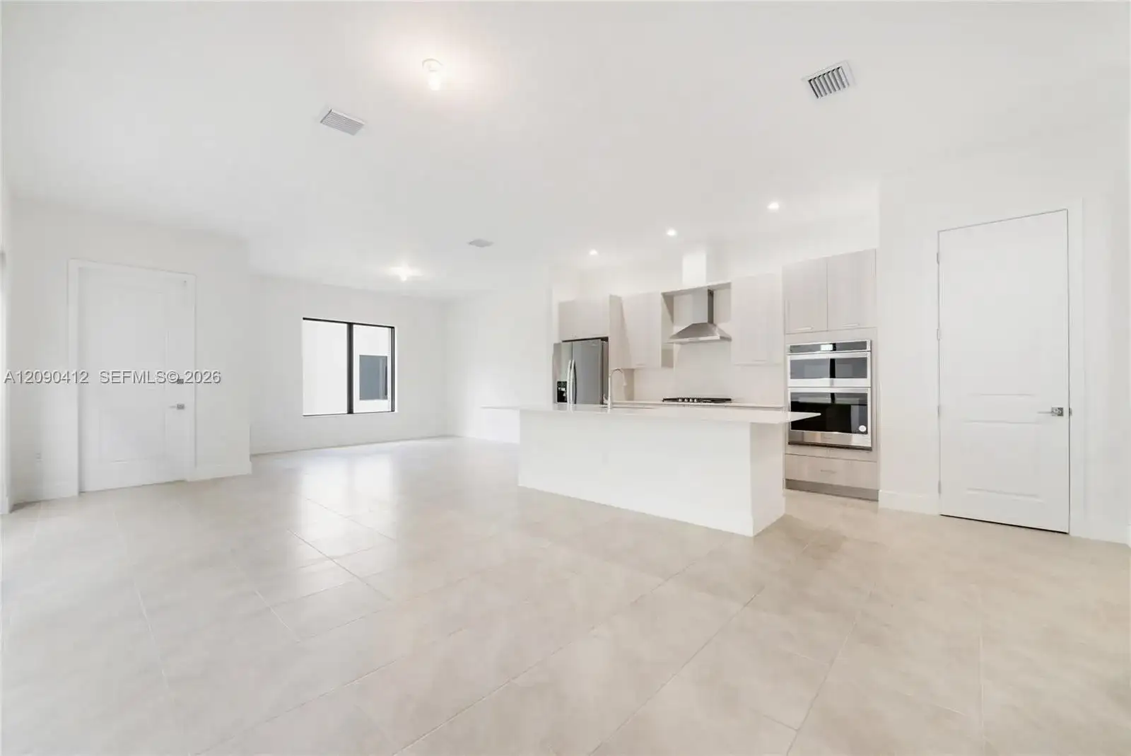 4408 NW 80th Ave, Doral FL 33166 photo 3