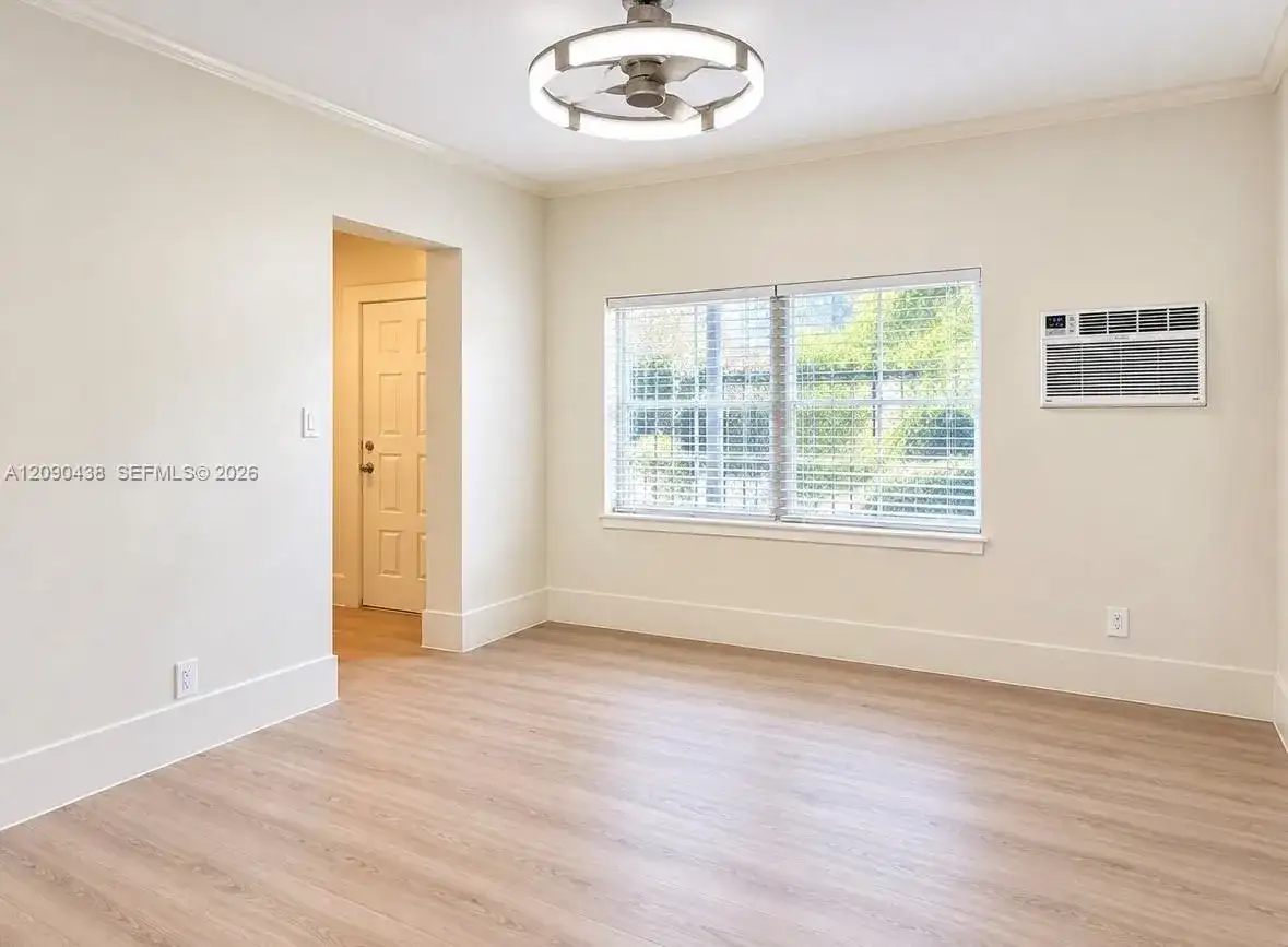2153 NW 24th St # 3, Miami FL 33142 photo 2