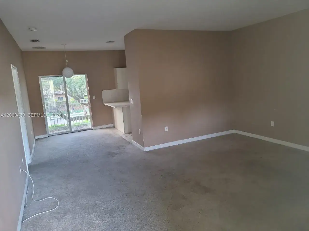 2720 NE 3rd Dr # 202, Homestead FL 33033