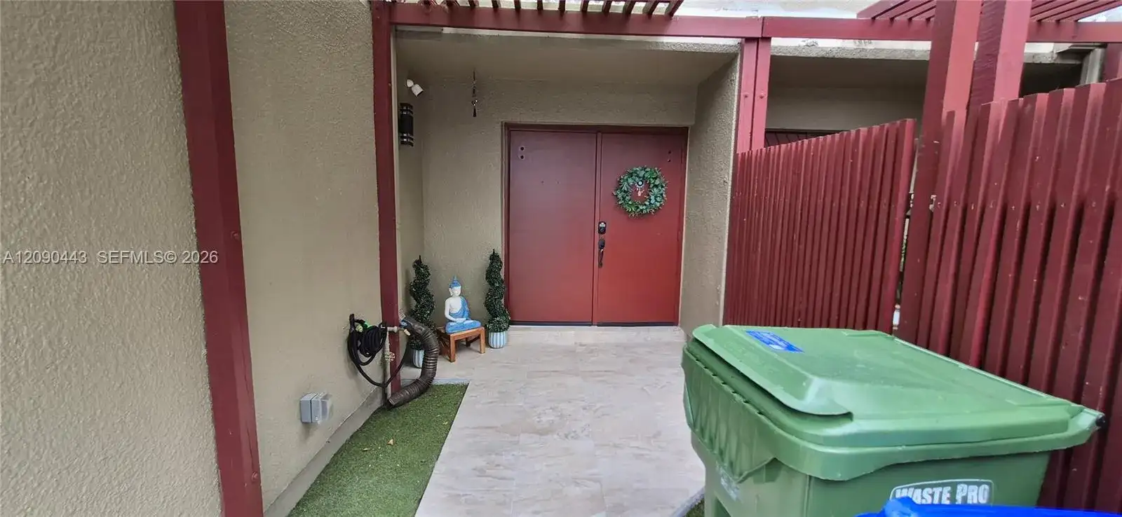 1441 W Fairway Rd, Pembroke Pines FL 33026 photo 2
