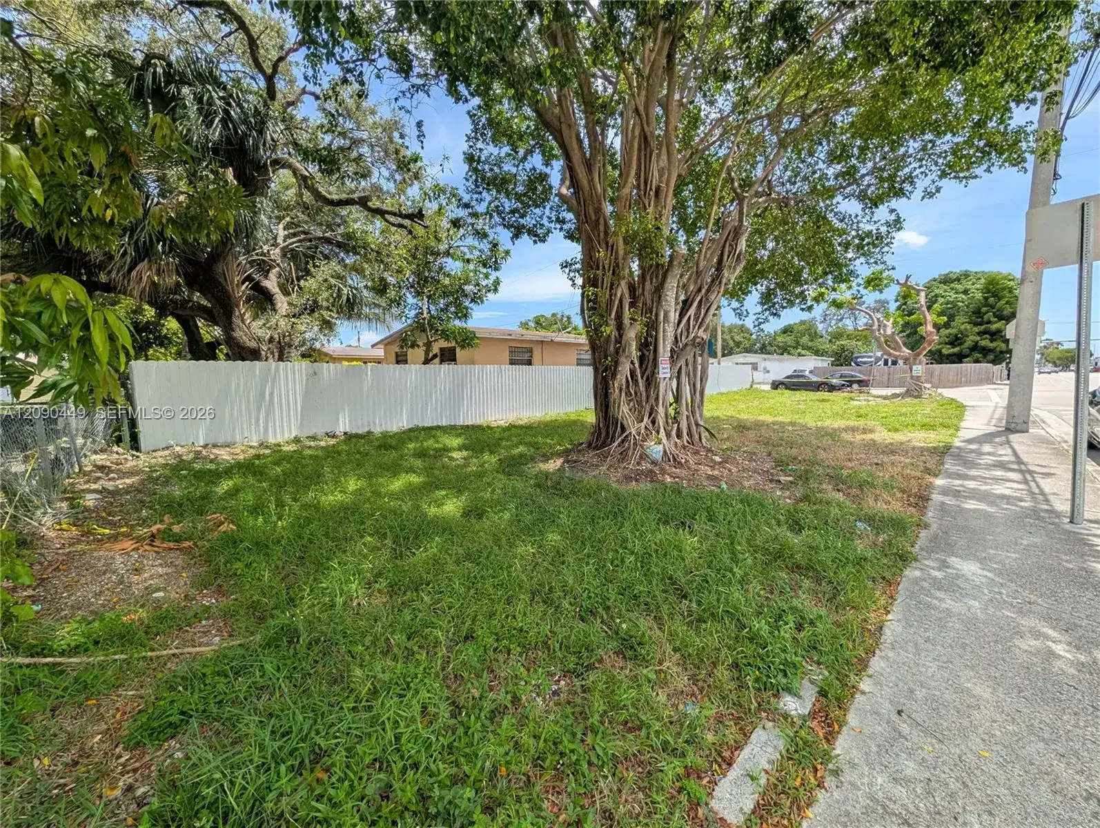 2155 NW 152nd St, Miami Gardens FL 33054 photo 3