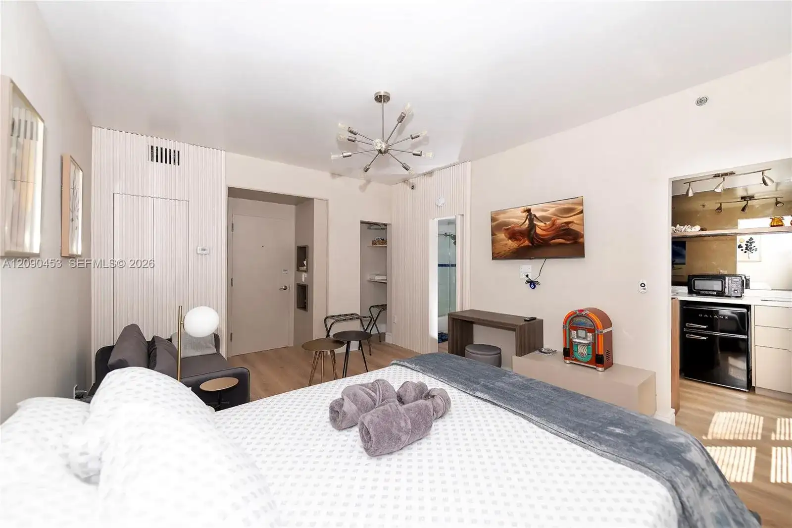 918 Ocean Dr # 206, Miami Beach FL 33139 photo 2