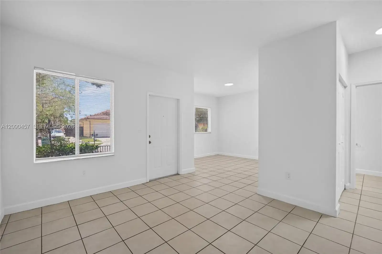 11233 SW 231st Ln, Miami FL 33170 photo 4