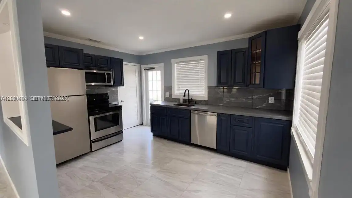 1310 W 24th St, Riviera Beach FL 33404 photo 4