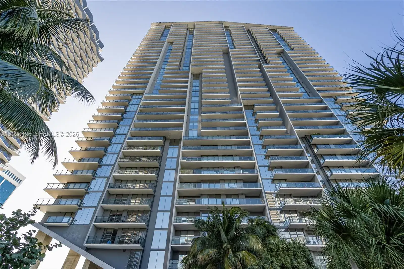 88 SW 7th St # 1901, Miami FL 33130 photo 4