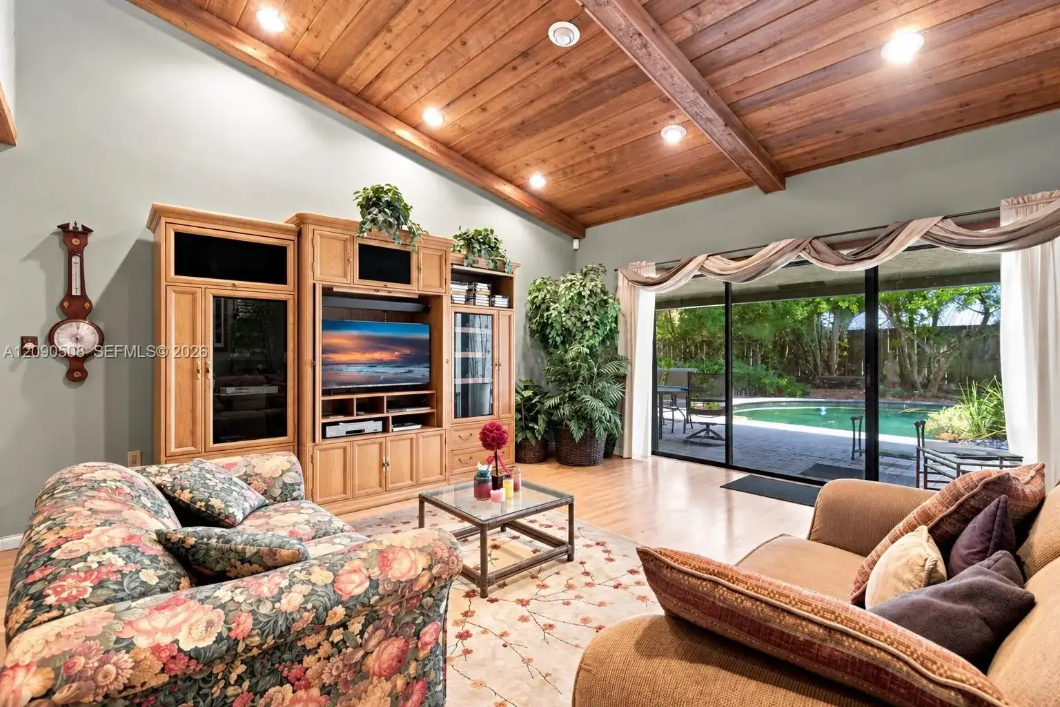 521 NW 78th Way, Plantation FL 33324 photo 2