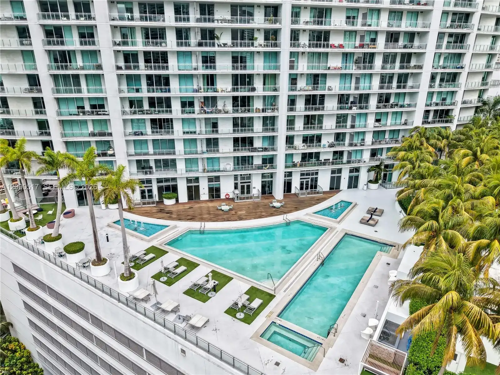 90 SW 3rd St # 308, Miami FL 33130 photo 3