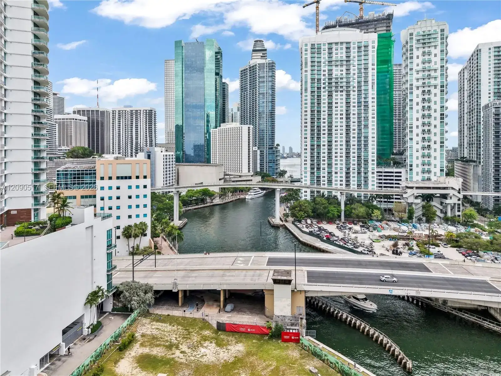 90 SW 3rd St # 308, Miami FL 33130 photo 4