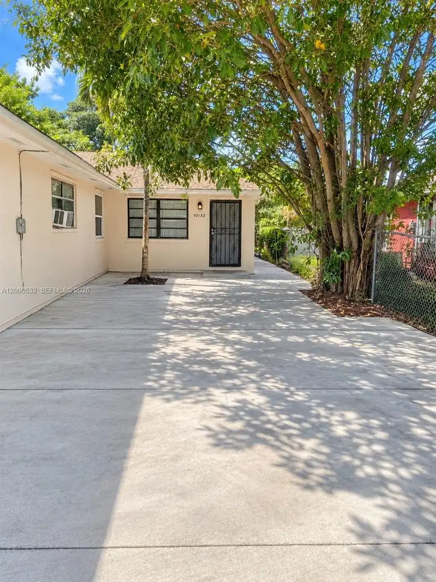 10132 W Indigo St # 10132, Miami FL 33157