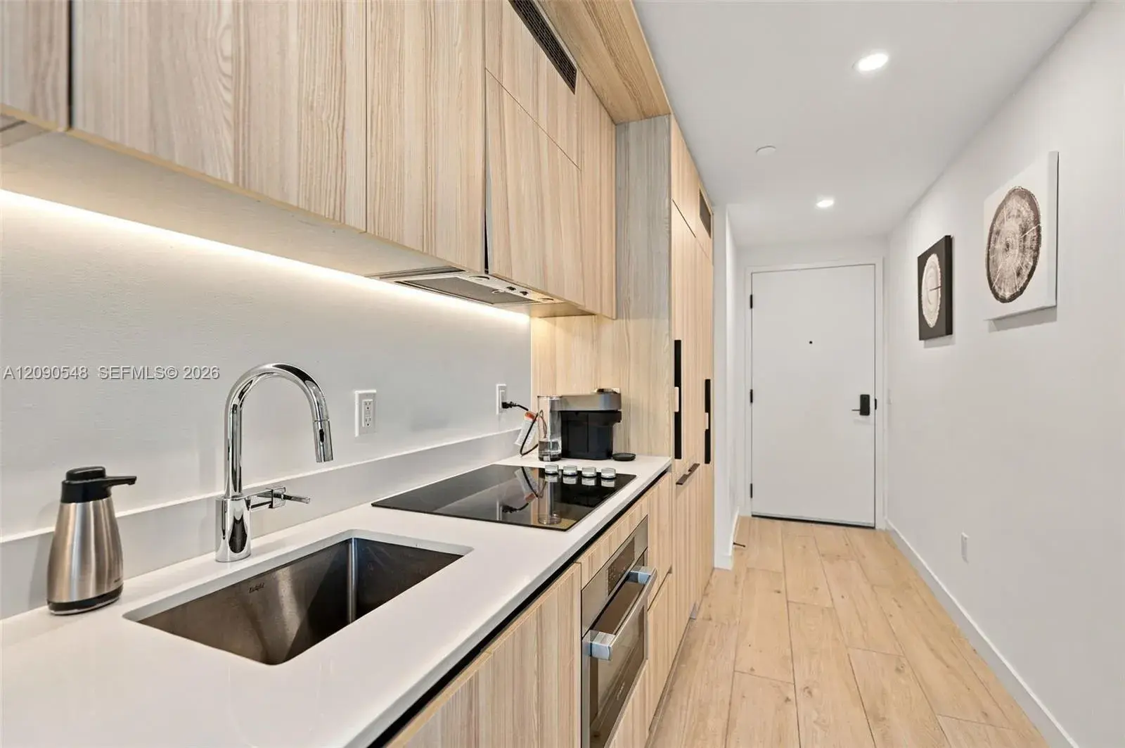 225 N Miami Ave # 3105, Miami FL 33128